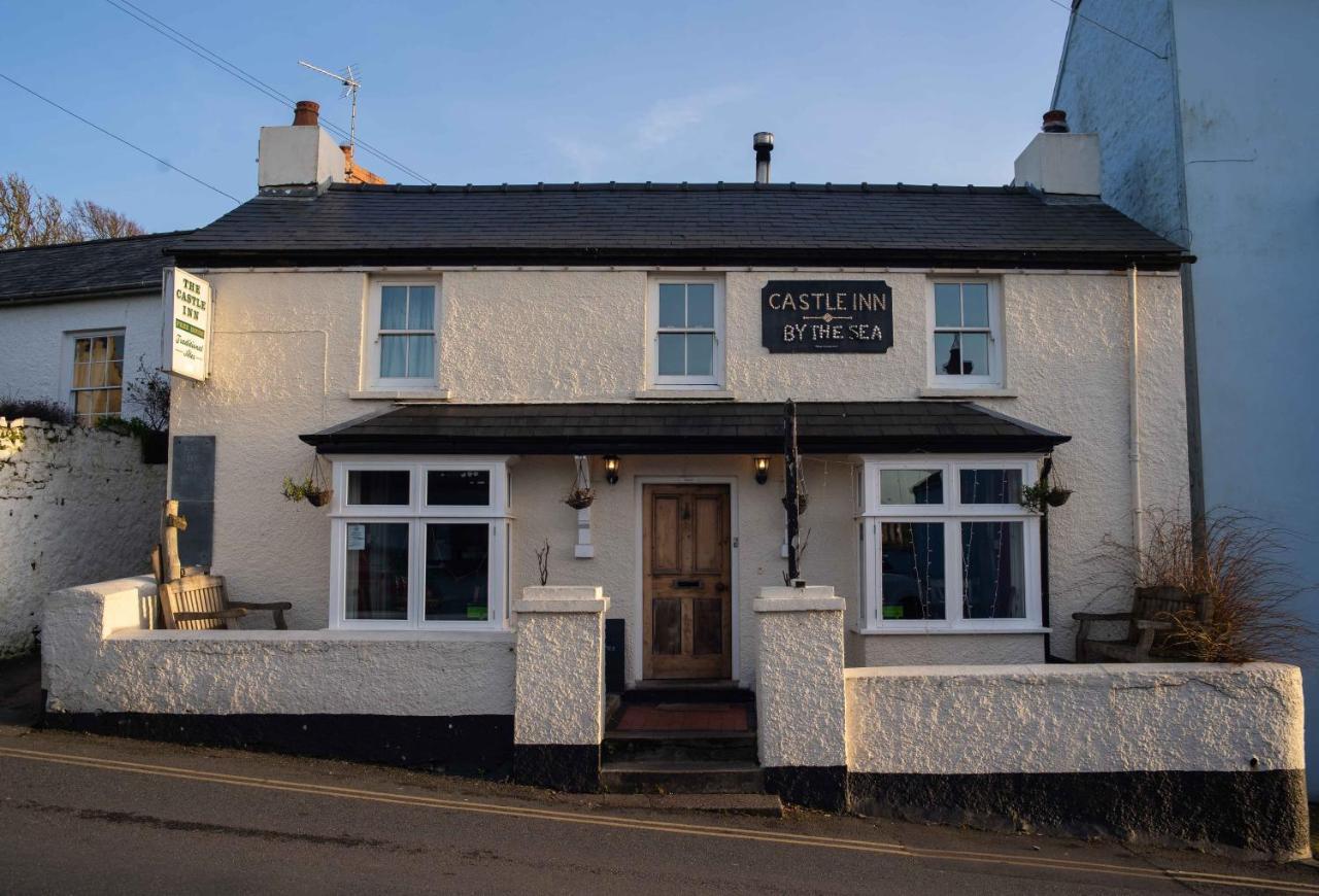 Manorbier Castle Inn Sunset Room Dış mekan fotoğraf